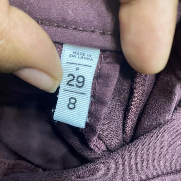 LOFT Pants Womens Size 8 Burgundy Stretch Mid Rise Flat Front Super Skinny Leg - Picture 9 of 10